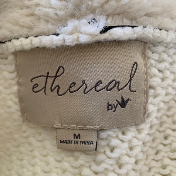 Ethereal faux fur, suede, knit open cardigan - Picture 6 of 7